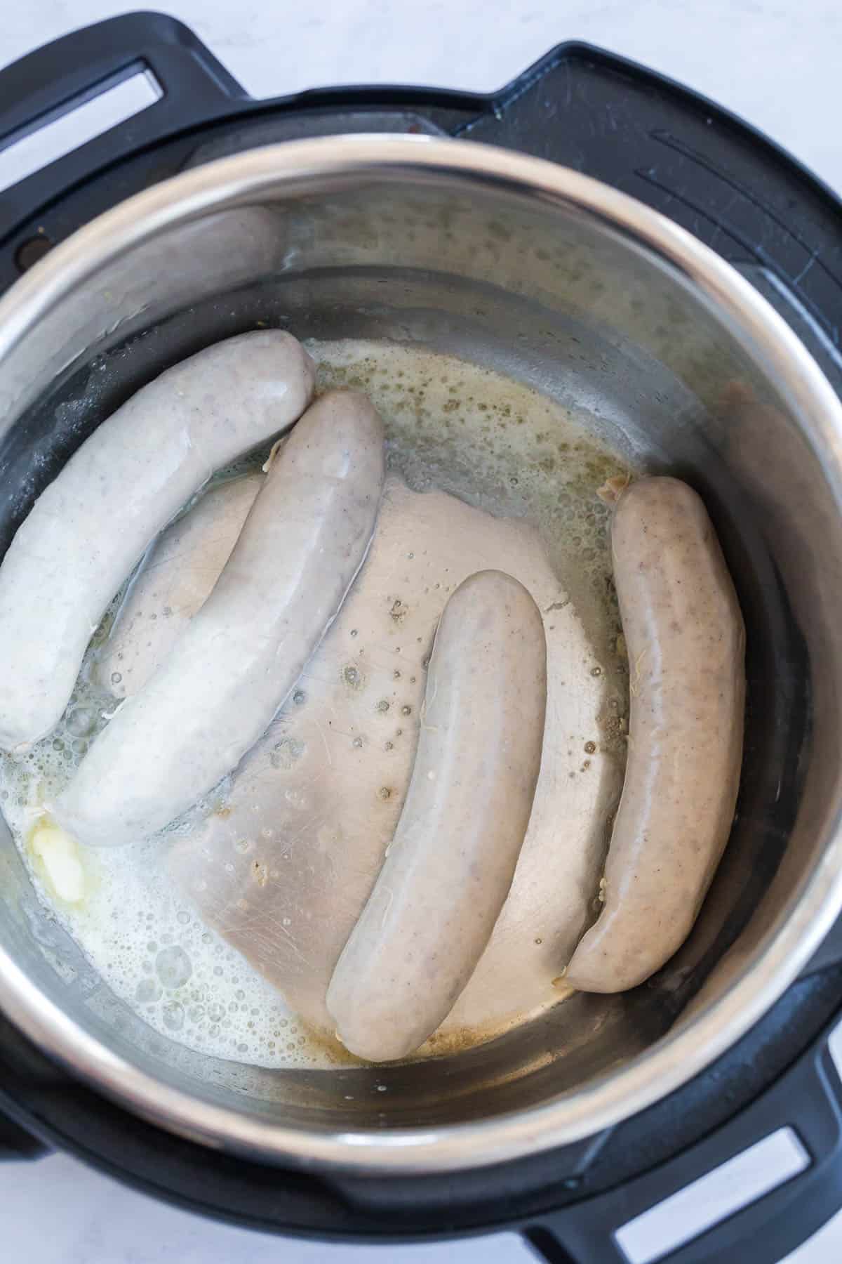 Instant Pot Beer Brats (3 Ingredients) | Party Food Favorites