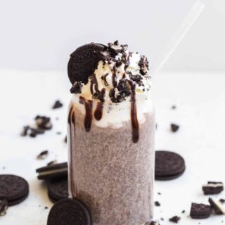 Cookies and Cream Milkshake Recipe | Party Food Favorites